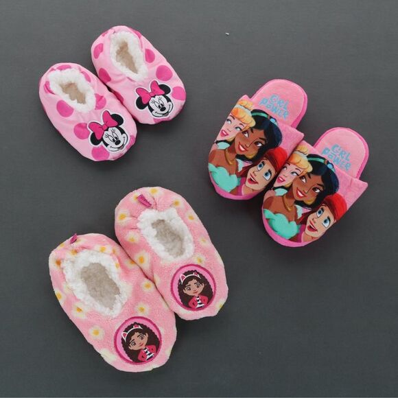 Textiel Trade Girl's Gabby's Dollhouse Anti-Slip Slippers - Picture 4 of 5